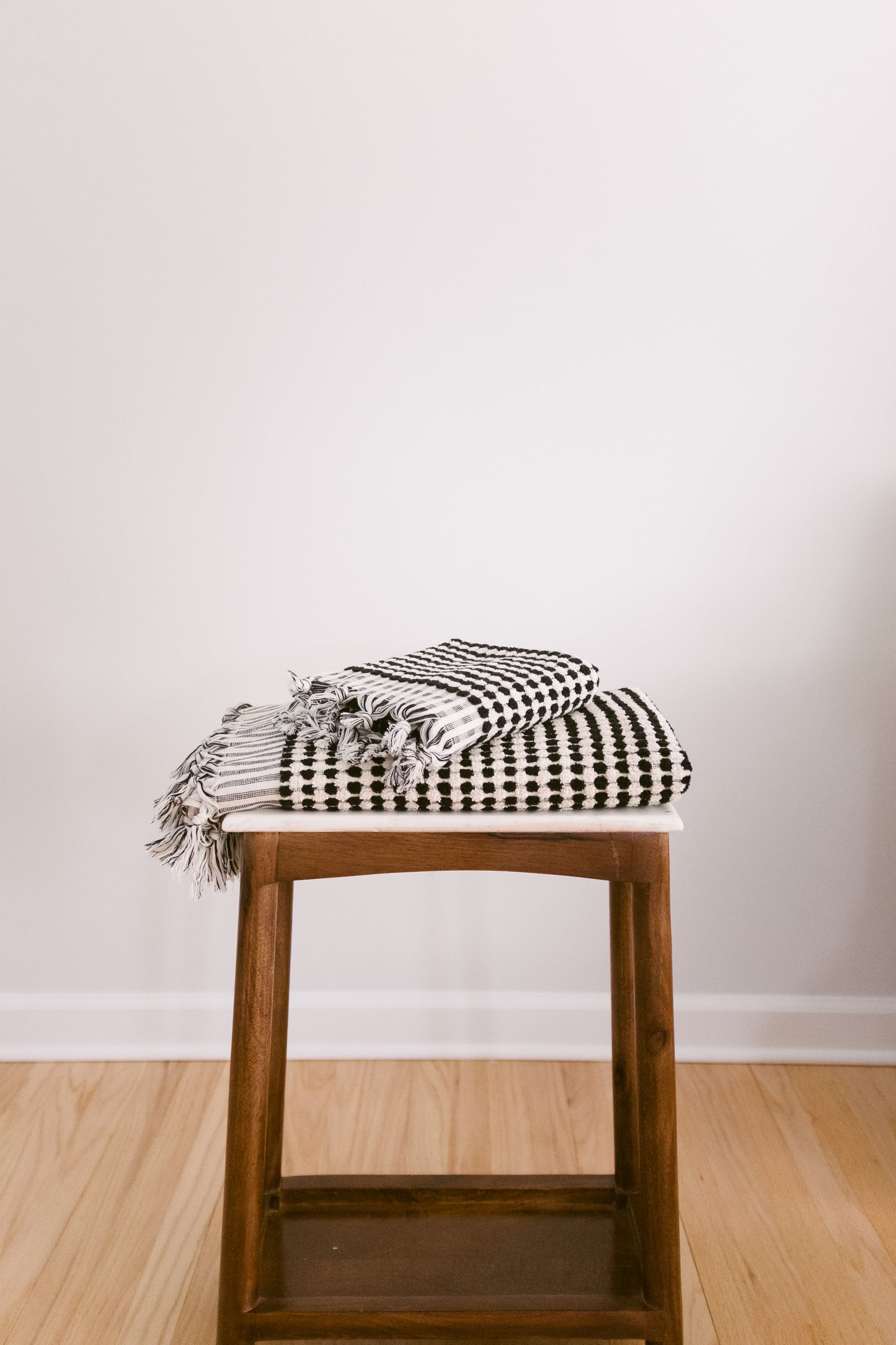 Pixeldot Bath Towel